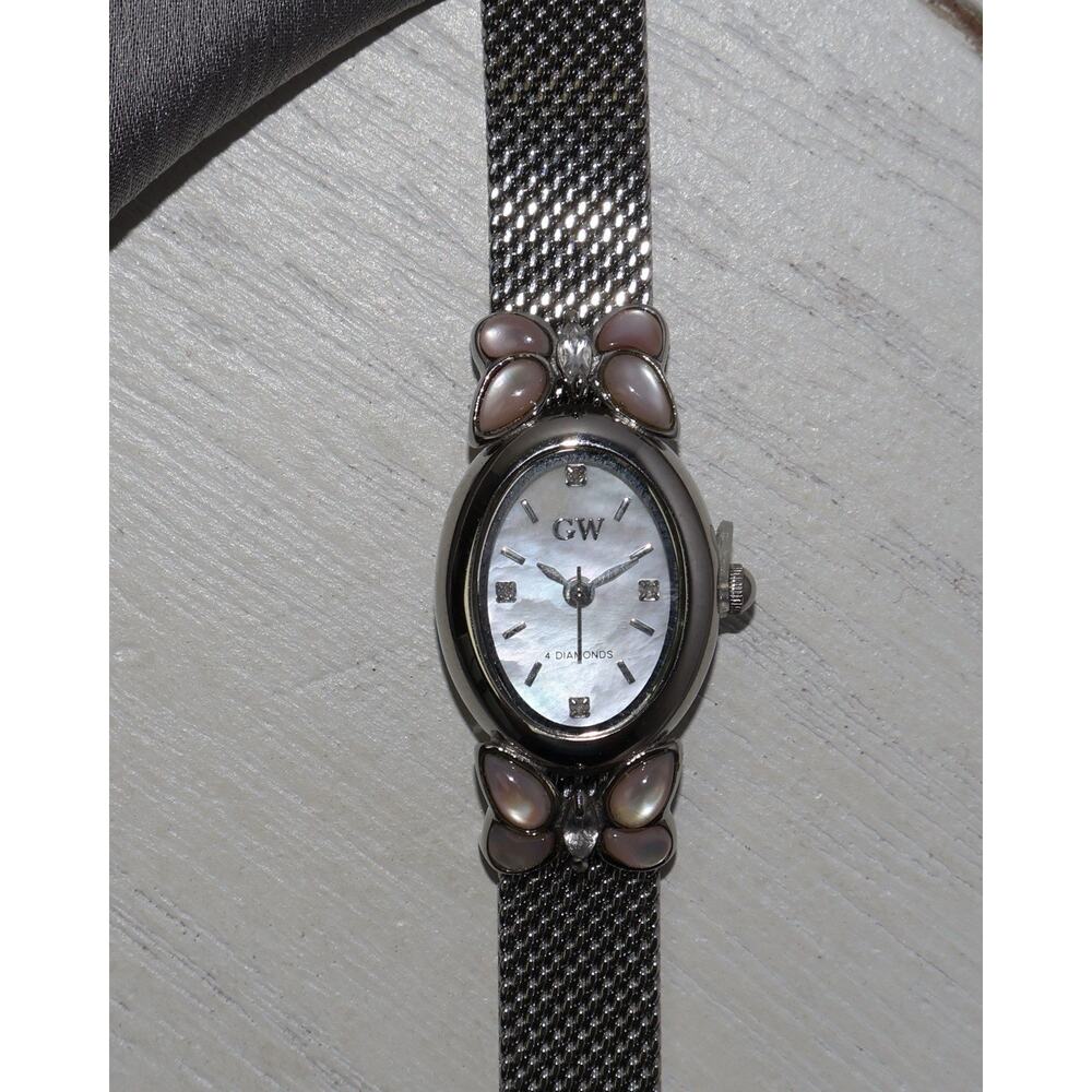 Vintage GW Mother Of Pearl & Diamond Dial Watch 30.7G